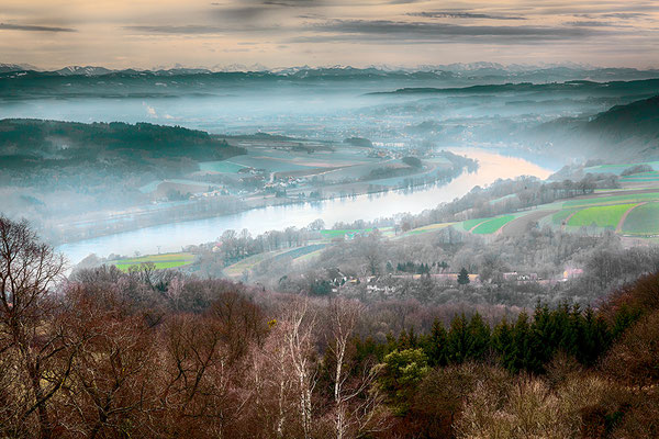 © Heinrich Winkler, Blick über die Donau