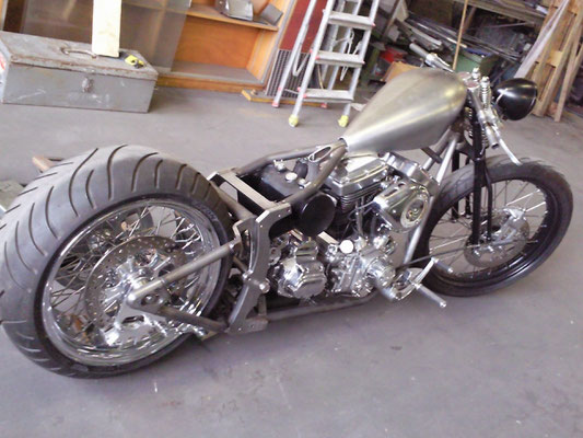 metallisch 22 Motorräder Bau