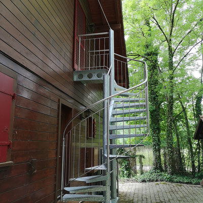metallisch 27 Spindeltreppen Geländer