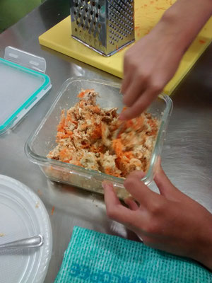 Haciendo el paté de tofu y atún