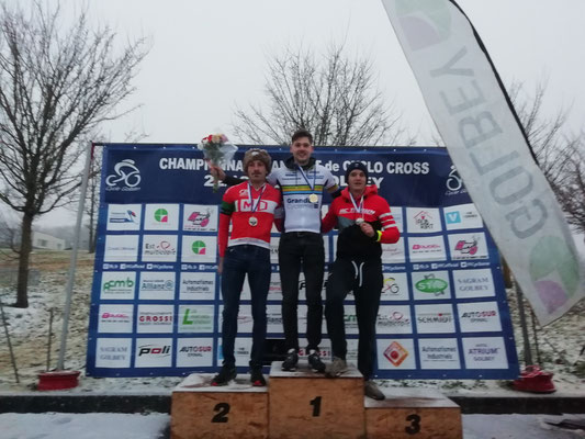 Podium Senior - Championnat Grand Est de Cyclo-cross à Golbey (88) -22 décembre 2024