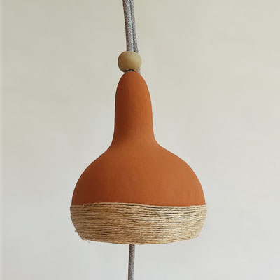lampe+poetique-lampe+baladeuse-suspension-createur-francais-fabrication-francaise-made-in-france-sarah+morin-design-luminaire-couleur-artisanat-wabisabi
