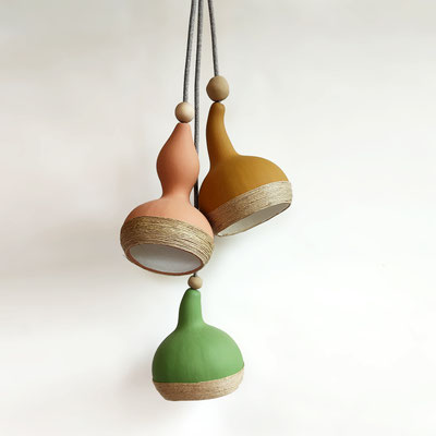 lampe-lampe+poetique-lampe+baladeuse-suspension-createur-francais-fabrication-francaise-made-in-france-sarah+morin-design-luminaire-couleur-artisanat-decoration+wabisabi