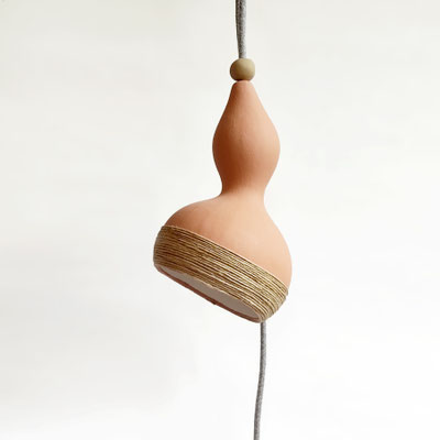 lampe-lampe+poetique-lampe+baladeuse-suspension-createur-francais-fabrication-francaise-made-in-france-sarah+morin-design-luminaire-couleur-artisanat-decoration+wabisabi