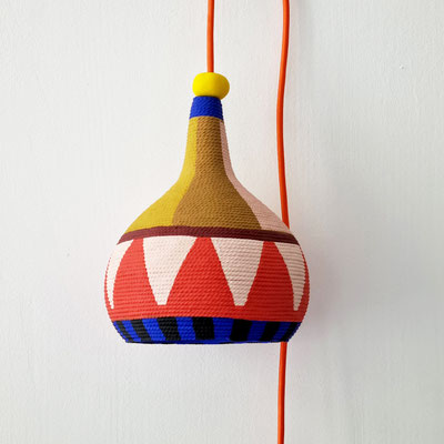 lampe-lampe+baladeuse-suspension-createur-francais-fabrication-francaise-made-in-france-sarah+morin-design-luminaire-couleur-artisanat
