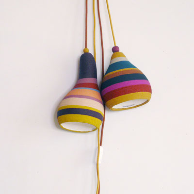 LAMPE+rose-lampe=rayure-lampe=multicolore-suspension-luminaire-lustre+design-sarah+morin-peintures+ressources-fabrication+francaise-compiègne-hautS+DE+FRANCE-design-lampe+ecologique-calebasse-lampe+calebasse