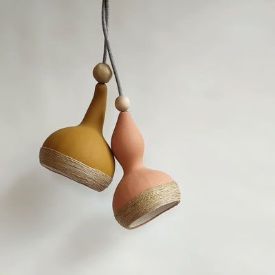lampe-lampe+poetique-lampe+baladeuse-suspension-createur-francais-fabrication-francaise-made-in-france-sarah+morin-design-luminaire-couleur-artisanat-decoration+wabisabi