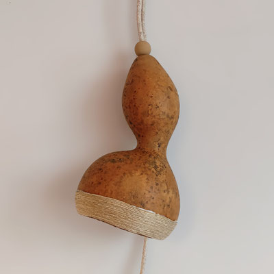 lampe-lampe+poetique-lampe+baladeuse-suspension-createur-francais-fabrication-francaise-made-in-france-sarah+morin-design-luminaire-couleur-artisanat-decoration+wabisabi