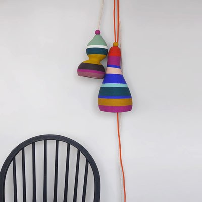 LAMPE+rose-lampe=rayure-lampe=multicolore-suspension-luminaire-lustre+design-sarah+morin-peintures+ressources-fabrication+francaise-compiègne-hautS+DE+FRANCE-design-lampe+ecologique-calebasse-lampe+calebasse