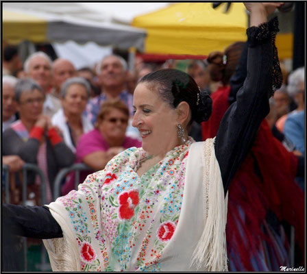 Danseuse Aragonaise, Fête au Fromage, Hera deu Hromatge, à Laruns en Vallée d'Ossau (64)