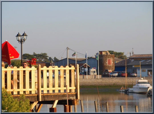 Balcon dégustation, port et Moulin de Larros 