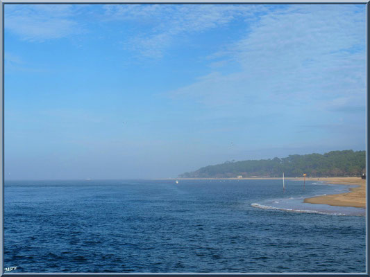 Le Bassin et la plage du Moulleau à Arcachon depuis la jetée