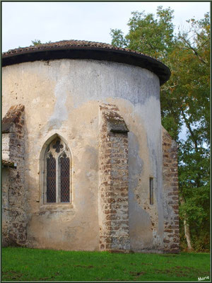 Eglise St Michel du Vieux Lugo à Lugos (Gironde) : façade Sud, le choeur 