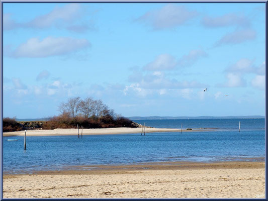 Chenal d'entrée au port