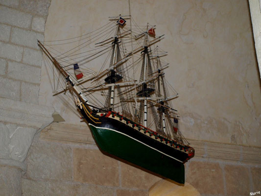  Frégate ex-voto du XIXème siècle de l'absidiole du croisillon Nord en l'église Sainte Radegonde de Talmont-sur-Gironde (Charente-Maritime)