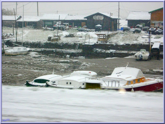 Le port ostréicole de La Teste de Buch sous la neige en décembre 2010 (Bassin d'Arcachon)