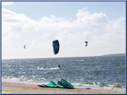 Les joies du kitesurf, plage Péreire à Arcachon, Bassin d'Arcachon (33)