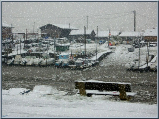 Le port ostréicole de La Teste de Buch sous la neige en décembre 2010 (Bassin d'Arcachon)