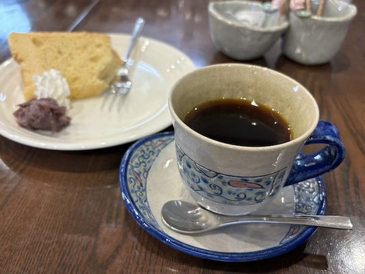 南部珈琲の美味しいコーヒーとシフォンケーキ