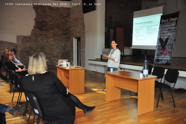 Cristina Douglas (New Zealand) presenting at the IVFAF Conference