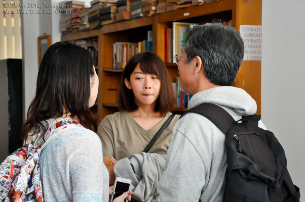 Students with Prof. Hiro Tanaka