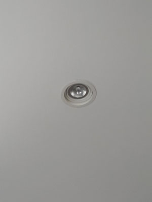 spot plafond salon