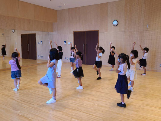 ダンスフロム保内画像01