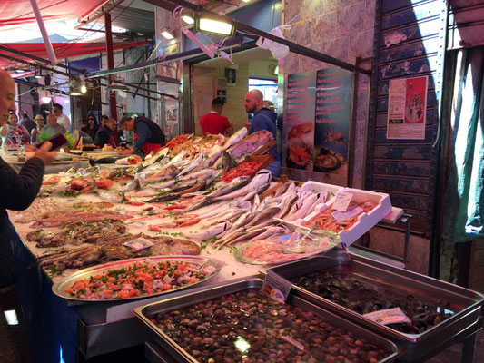 Balade dans le marché du Capo