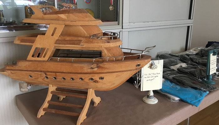 Die Mini Blue Waves aus Holz wurde schweren Herzens zur Adoption frei gegeben und fand ein schönes Zuhause.