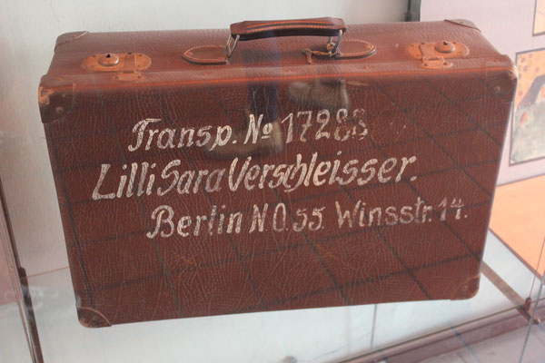 Koffer aus Theresienstadt