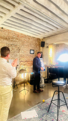 Immer mehr Unternehmen entdecken, wie wirkungsvoll Magie ist. Als Zauberkünstler liefere ich kreative Unterhaltung und ein passendes Angebot – damit Ihre Gäste Ihr Event in Rastatt in bester Erinnerung behalten.