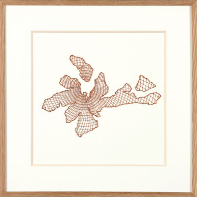 Pelure de clémentine, 36,5 X 36,5 cm, dentelle aux fuseaux, fils de cuivre, 2017