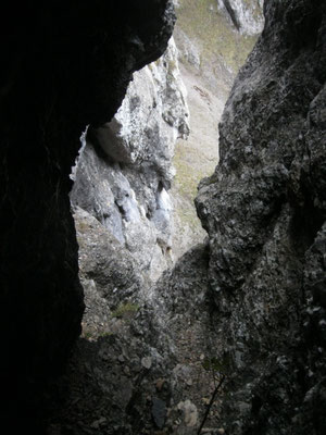 Blick zurück unterhalb des Durchschlupfs