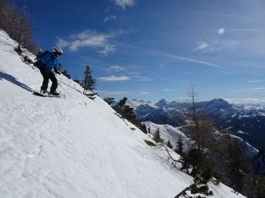 steiler Beginn der Abfahrt