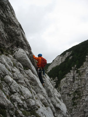 die erste Seillänge, in der Querung