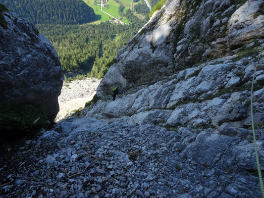 Blick in die erste Seillänge von oben