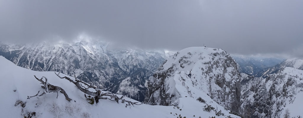 Blick ins Hochschwabgebirge und zum Hochtürnachgipfel