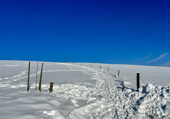 ...Aufstieg im Schnee