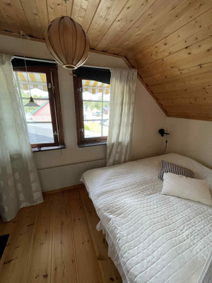 zweites Schlafzimmer im oberen Stock