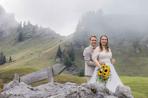 Mystisches Braupaarshooting im Simmental, Hochzeit im September