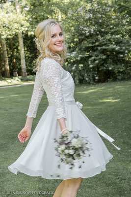 Hübsche Braut im Vintage Kleid , Schloss Bümpliz