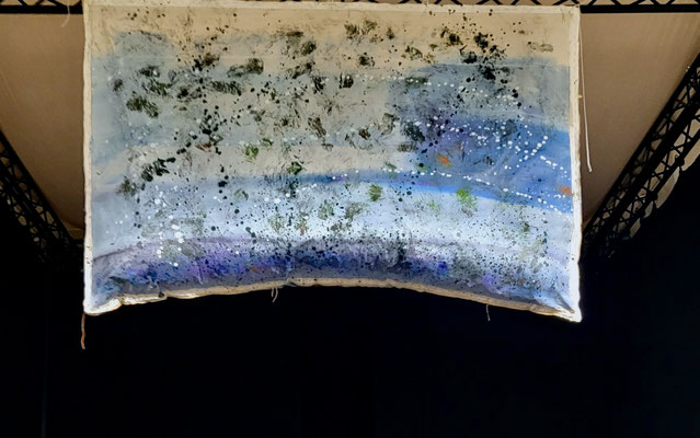air requiem 200 x 300 cm, oil on canvas, both sides, filled