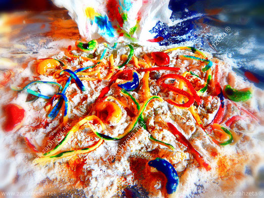 Buntes Kochen mit Lebensmittelfarben