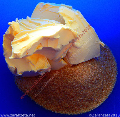Brauner Zucker und Butter