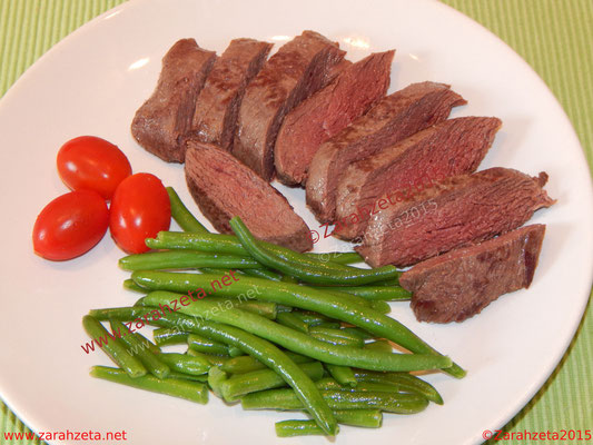 Straußenfilet und grünen Bohnen