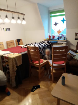Unsere Höhle mit Terrasse :-) 
