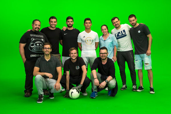 Green-Screen Produktion: Saki und Produktionsteam Crew beim GoldenRace Videodreh in Málaga