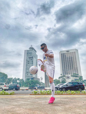 Asien Shooting Saki Freestyler Film Produktion Sport Fussball Wettanbieter Asia