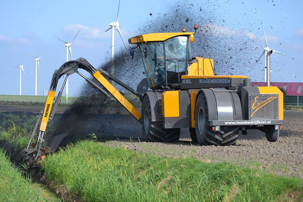 Hemos Excentrike zelfrijder met slootreiniger 1600ST5 (Brak in Aldeboarn, Juli 2017)