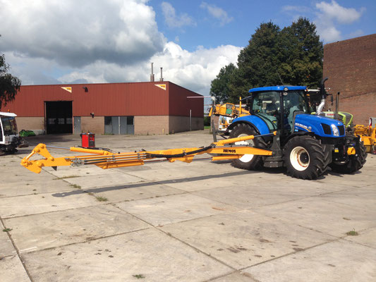 Hemos ORCA gemonteerd op New Holland T6.160. De eerste ORCA gemonteerd aan een 4 cilinder tractor. Geleverd aan Roy Besseling, Hem. September 2014